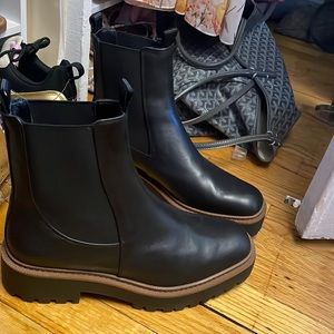 Sam Edelman Chelsea Laguna boots 9.5